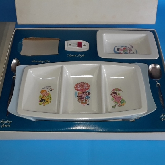 Vintage Used GE Heat 'n Serve Baby Dish Feeding and Training Set (Model D-4) - Picture 8 of 16